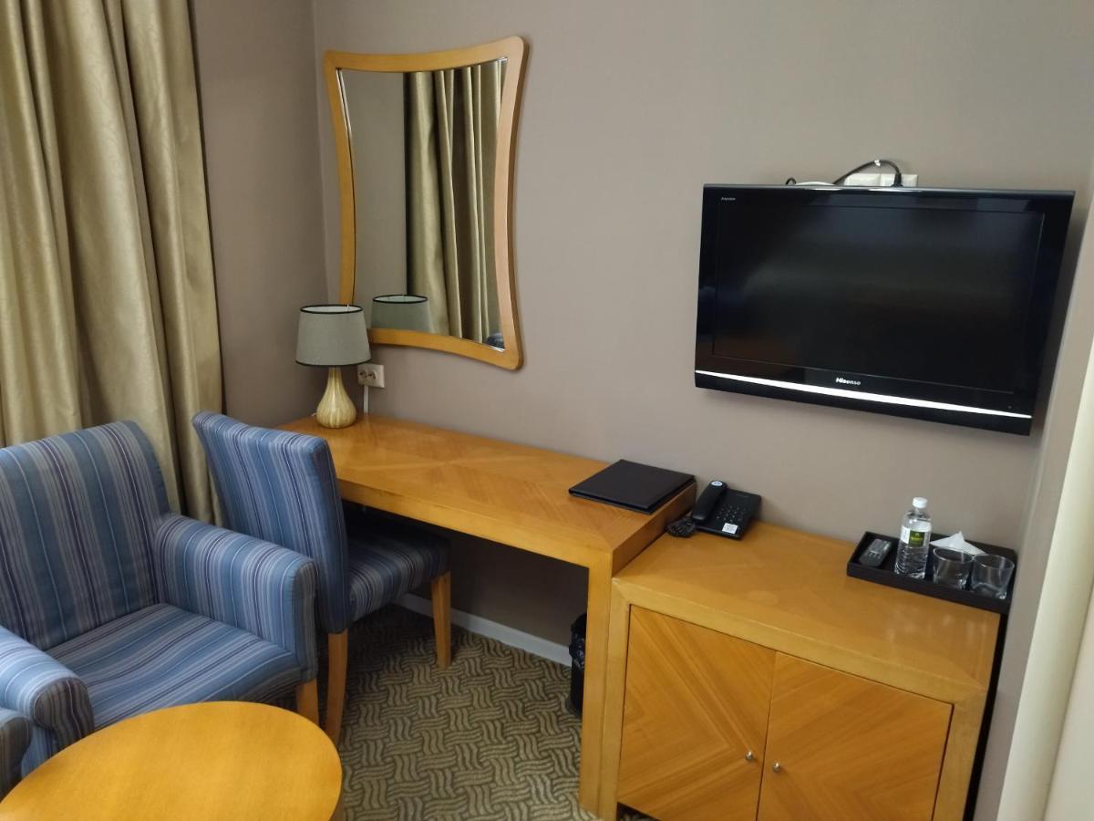 阿斯坦纳 Prestige酒店 外观 照片