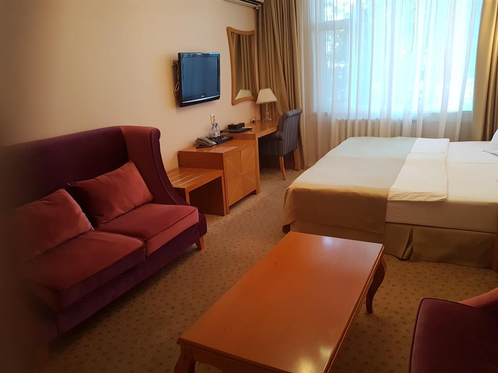 阿斯坦纳 Prestige酒店 外观 照片