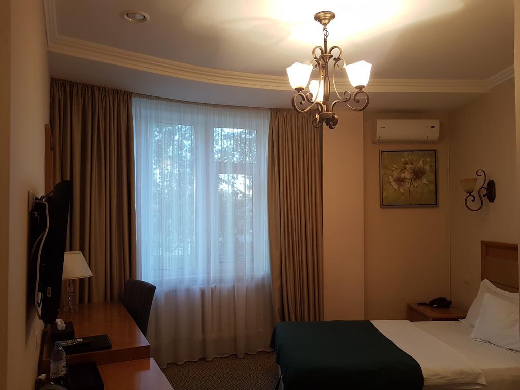 阿斯坦纳 Prestige酒店 外观 照片