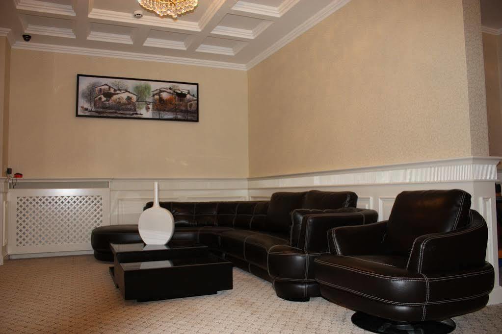 阿斯坦纳 Prestige酒店 外观 照片